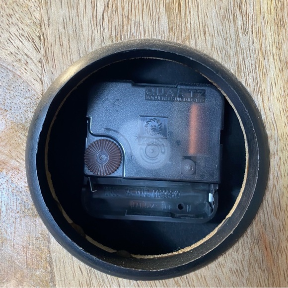 Wooden Square Table Clock 7”x7” - Picture 4 of 10